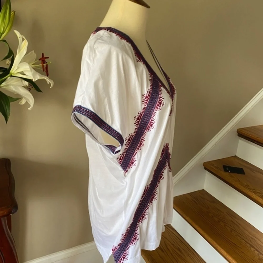 J Crew Embroidered Tunic Tee White M